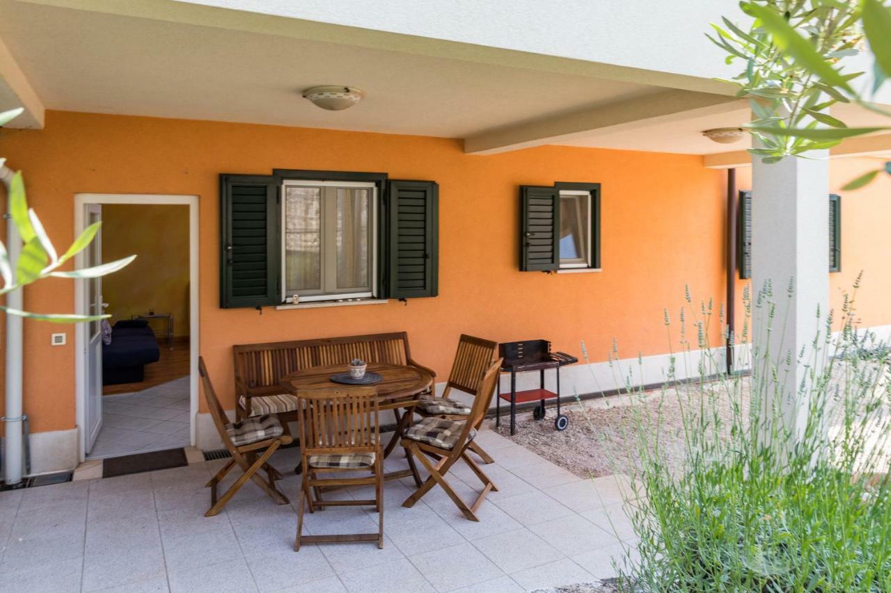 Guesthouse Casa Barbaro Rovinjsko Selo Exterior photo
